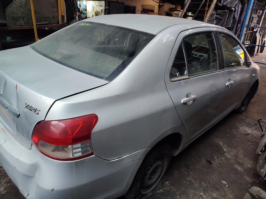  Toyota YARIS 2006    EN DESARME